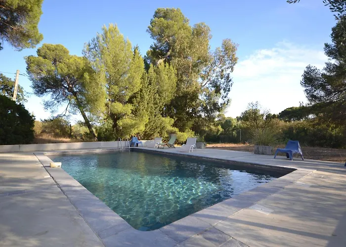Appartement With Pool Amid Vineyards And Near The