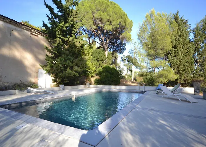 With Pool Amid Vineyards And Near The Appartement