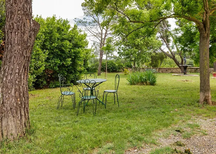 Appartement With Pool Amid Vineyards And Near The