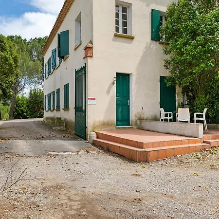 Apartment With Pool Amid Vineyards And Near The Meze