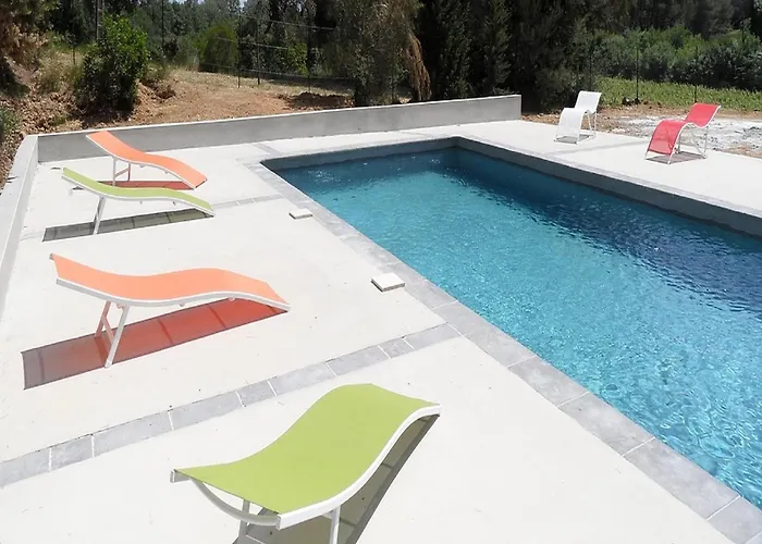 Apartmán With Pool Amid Vineyards And Near The Mèze